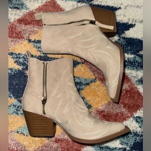 Buckle booties